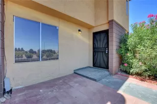 Photo #1: 2204563 Listing 