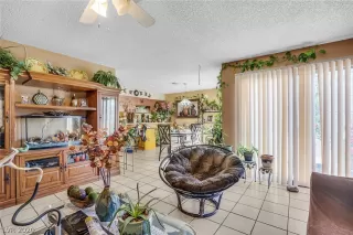 Photo #3: 2204645 Listing 