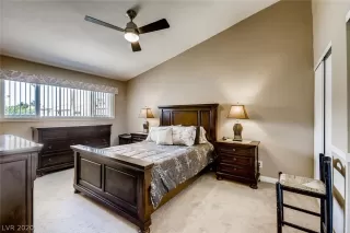 Photo #5: 2204650 Listing 