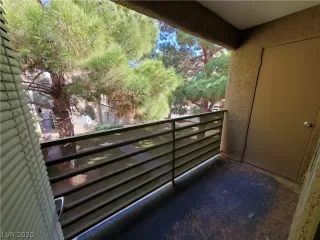 Photo #4: 2204667 Listing