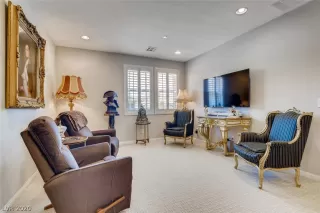 Photo #6: 2204732 Listing 