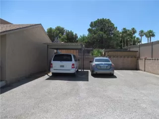 Photo #6: 2204741 Listing 