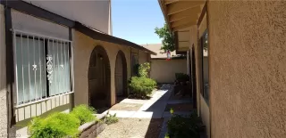 Photo #4: 2204762 Listing