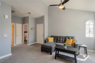 Photo #3: 2204820 Listing 