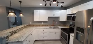 Photo #3: 2204879 Listing 