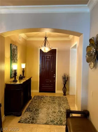 Photo #3: 2204916 Listing