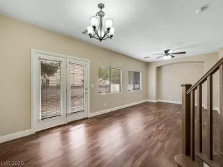 Photo #6: 2204961 Listing 