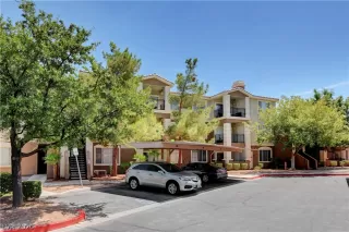 Photo #1: 2205041 Listing