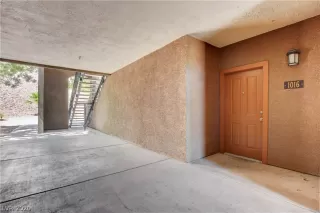 Photo #3: 2205041 Listing