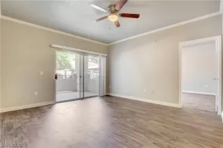 Photo #5: 2205041 Listing