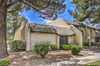 Photo #1: 2205045 Listing