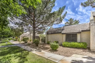 Photo #2: 2205045 Listing