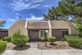 Photo #4: 2205045 Listing