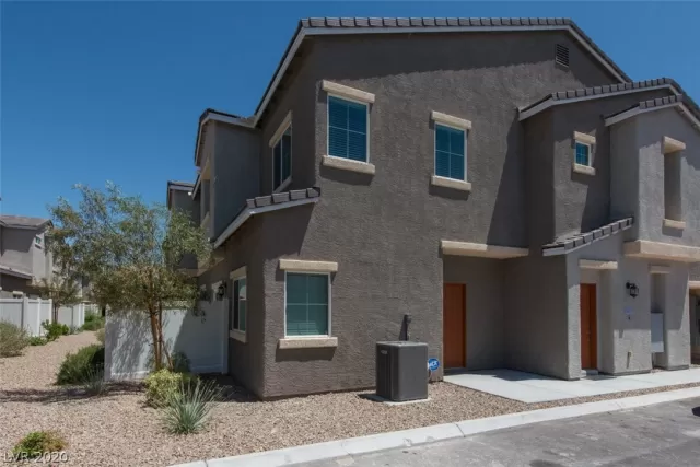 MLS: 2205108 Condo For Sale