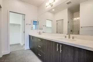 Photo #6: 2205137 Listing