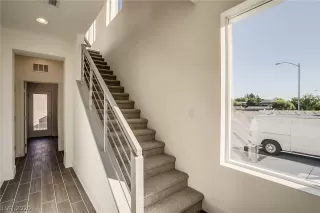 Photo #3: 2205153 Listing