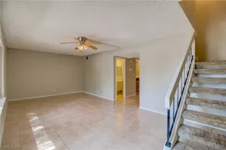 Photo #4: 2205182 Listing