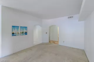 Photo #1: 2205225 Listing