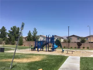 Photo #2: 2205248 Listing 