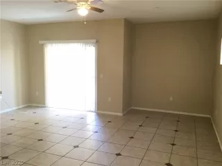 Photo #3: 2205248 Listing 