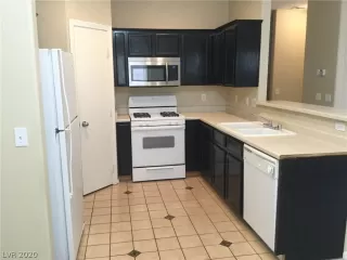 Photo #4: 2205248 Listing 