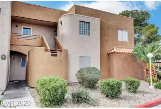 Photo #1: 2205269 Listing