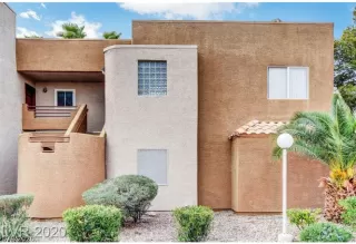 Photo #2: 2205269 Listing