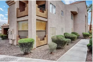 Photo #3: 2205269 Listing