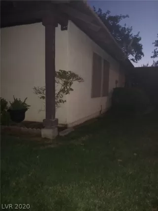 Photo #4: 2205343 Listing