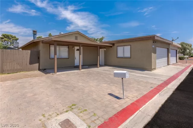 MLS: 2205351 Condo For Sale