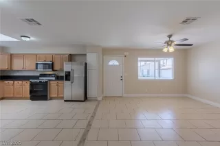 Photo #5: 2205351 Listing 