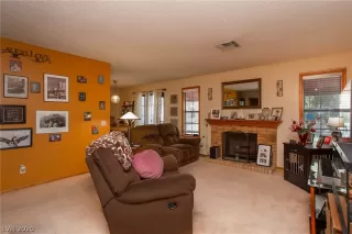 Photo #2: 2205361 Listing 