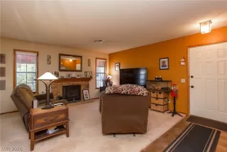 Photo #3: 2205361 Listing 