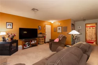 Photo #4: 2205361 Listing 