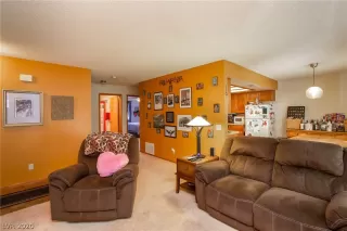 Photo #5: 2205361 Listing 
