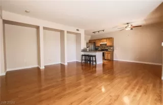 Photo #5: 2205485 Listing