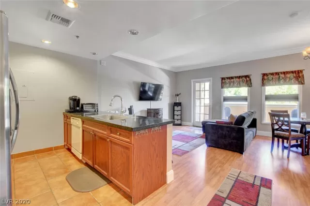 MLS: 2205492 Condo For Sale