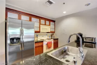 Photo #2: 2205492 Listing