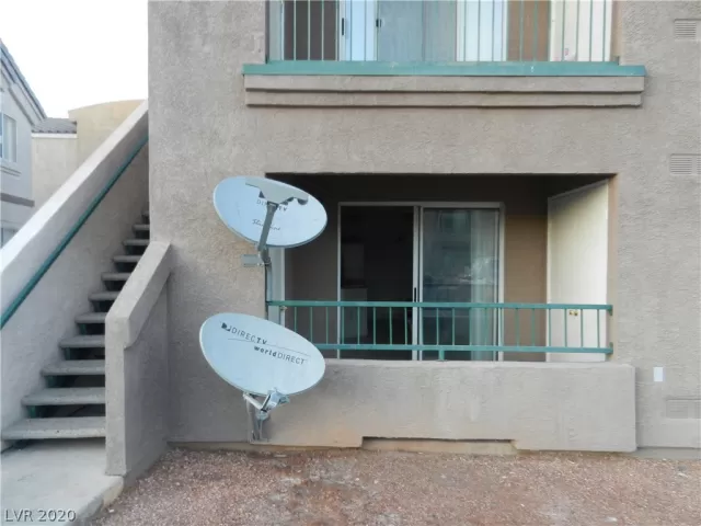 MLS: 2205514 Condo For Sale