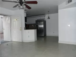 Photo #4: 2205514 Listing 