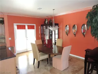 Photo #5: 2205610 Listing 