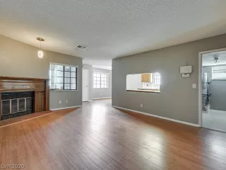 Photo #2: 2205615 Listing 