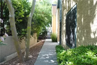 Photo #1: 2205620 Listing 