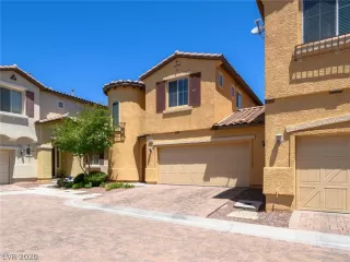 Photo #1: 2205664 Listing