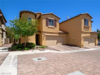 Photo #2: 2205664 Listing