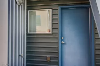 Photo #3: 2205693 Listing