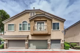 Photo #2: 2205709 Listing