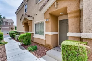 Photo #3: 2205709 Listing