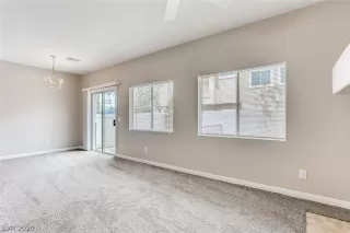 Photo #5: 2205709 Listing