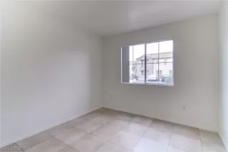 Photo #4: 2205750 Listing 